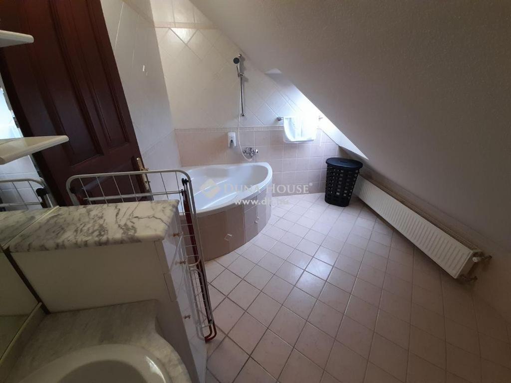 Appartement Lujza Apartman Goedoello Extérieur photo
