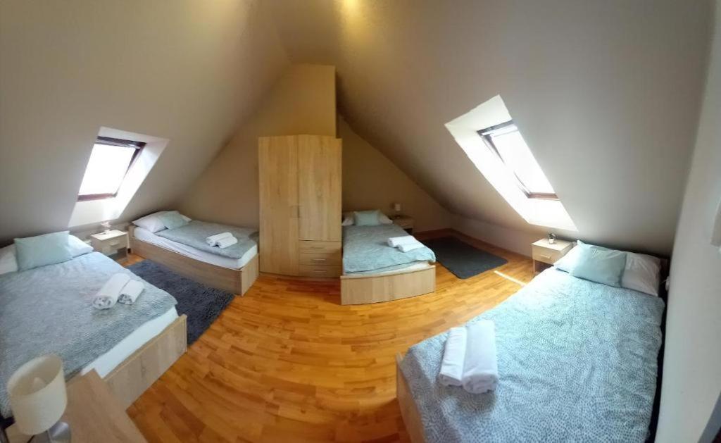 Appartement Lujza Apartman Goedoello Extérieur photo