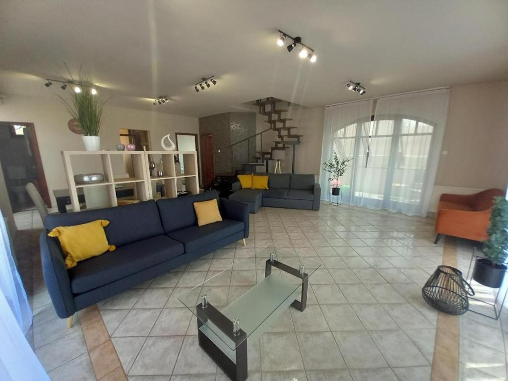 Appartement Lujza Apartman Goedoello Extérieur photo